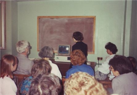 p1992�����